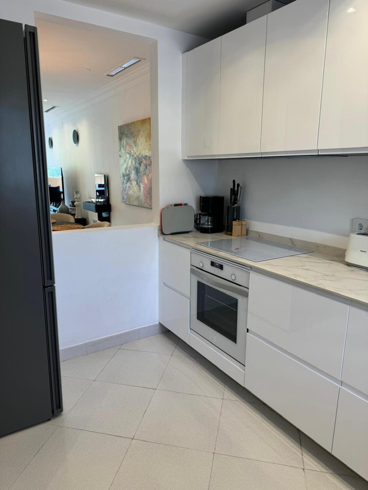 Apartemen Aloha Hill Club 36 *